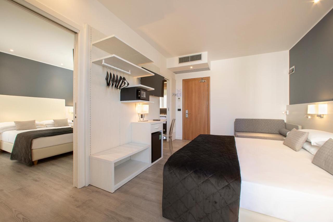 Junior Suite Balcony,1499450668:JPEG